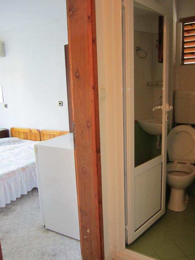 Central Guesthouse Несебир Екстер'єр фото