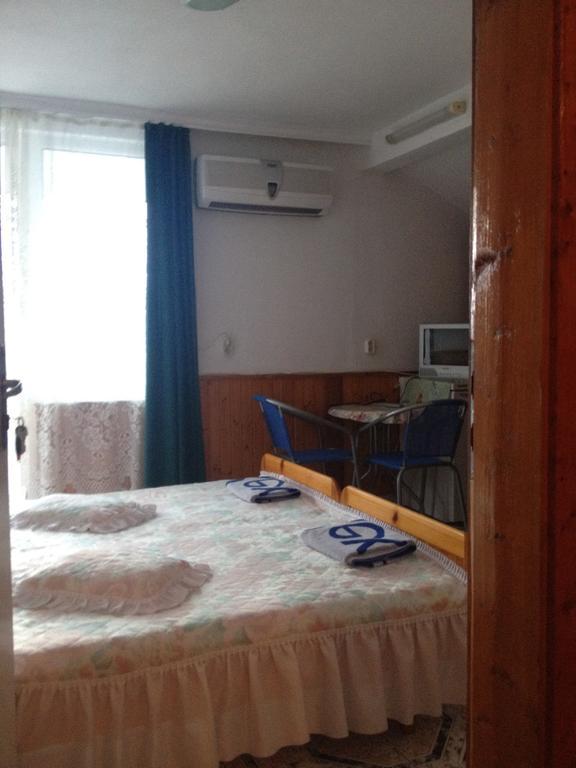 Central Guesthouse Несебир Екстер'єр фото
